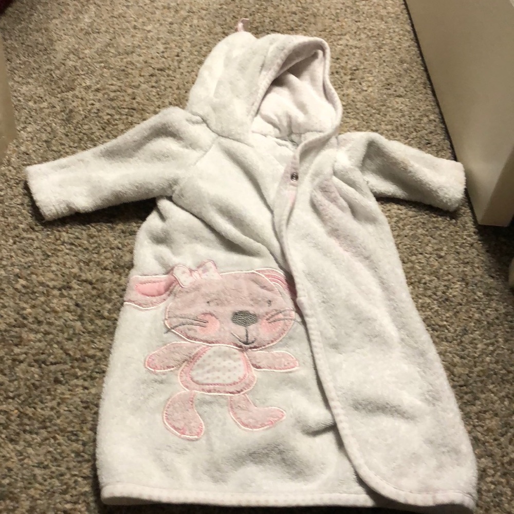 6-9mo girl bath robe with embroidered design